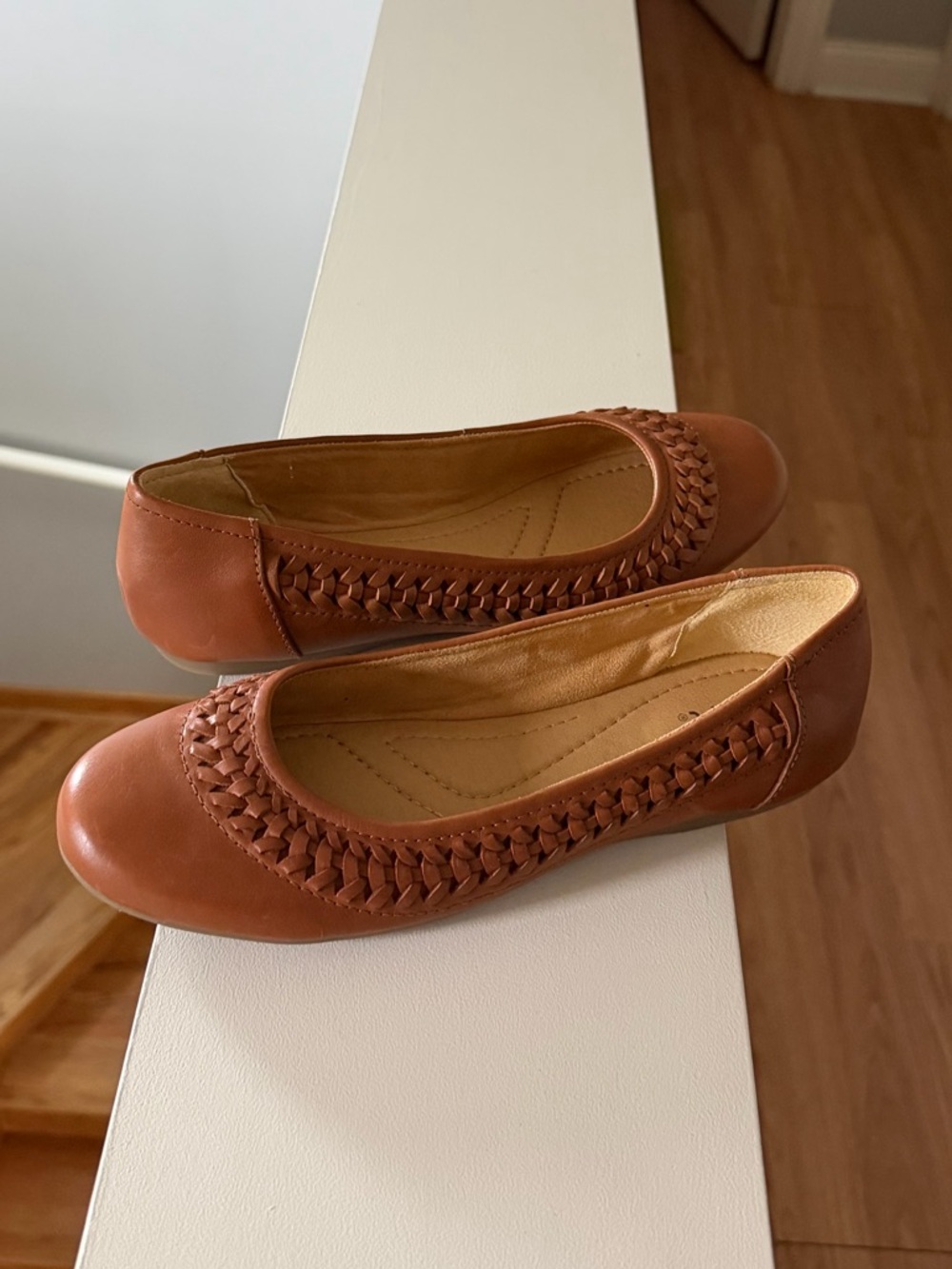 Brand new”Earth”shoes,flats for women.Size-9,5,color-brown.Nice and comfortable🧡